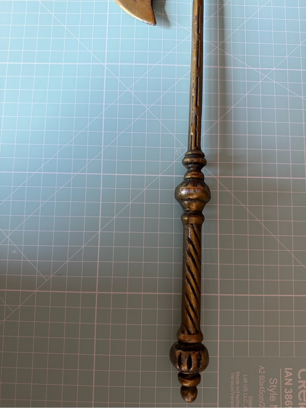 Vintage Antique-Style Decorative Wall Battle Axe in Brass Finish - Picture 4 of 6